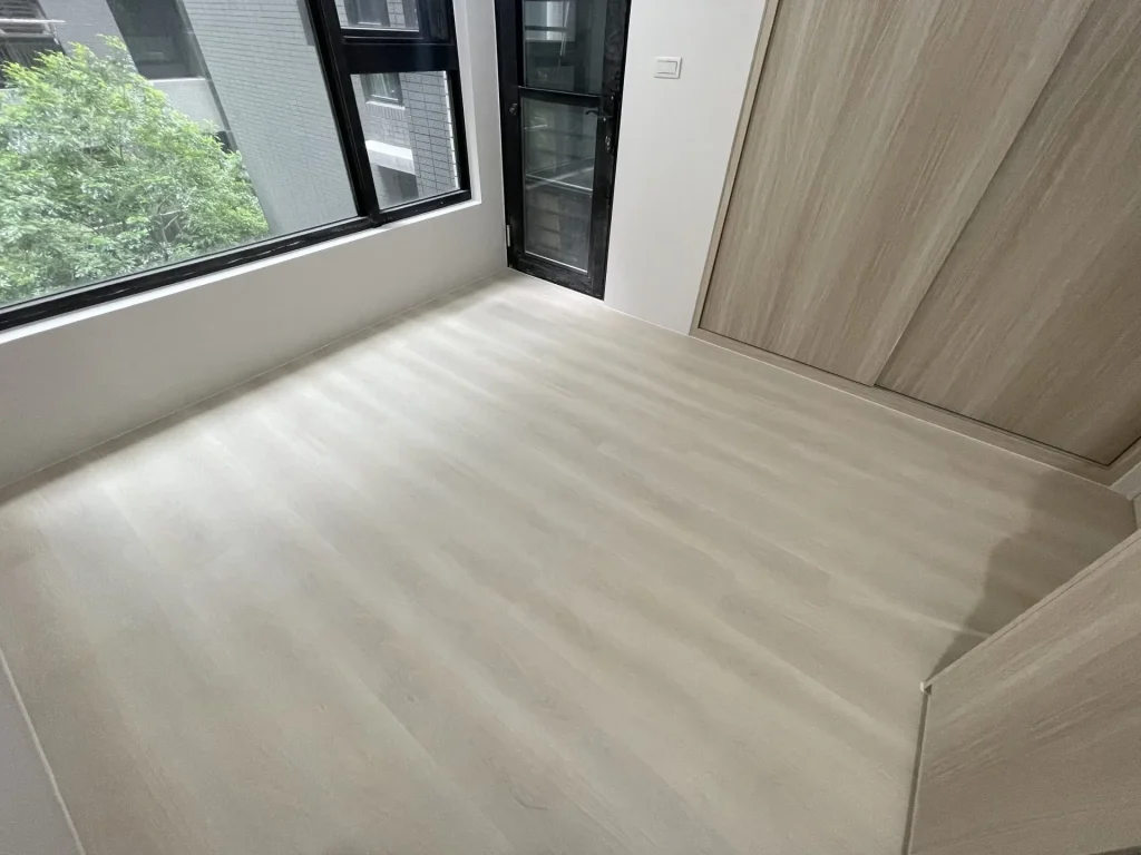 鈦晶抗病毒SPC地板